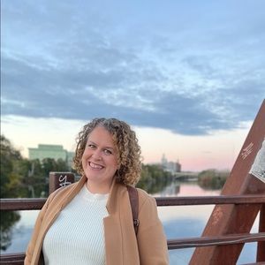 Meet your Posher, Alison